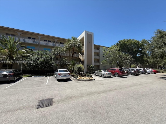 2305 Lucaya Ln Unit H1, Coconut Creek, FL 33066 - view of property with uncovered parking