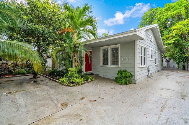 1631 SW 11th St, Miami, FL 33135 - view of front of property featuring fence