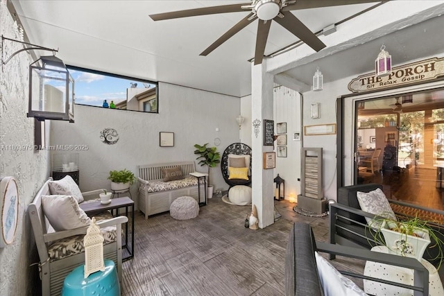 1150 NW 99th Ave Unit 69, Pembroke Pines, FL 33024 - living area with a ceiling fan