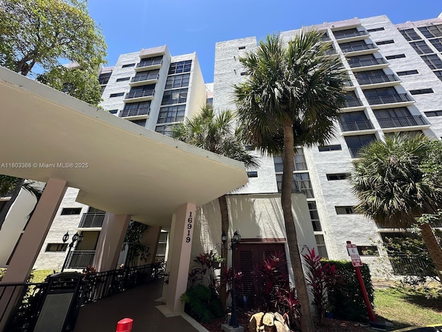 16919 N Bay Rd Unit 617, Sunny Isles Beach, FL 33160 - view of apartment building / complex