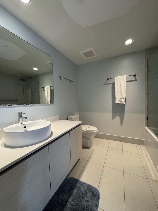 2600 E Hallandale Beach Blvd Unit T3210, Hallandale Beach, FL 33009 - full bath with recessed lighting, vanity, tile patterned floors, and toilet