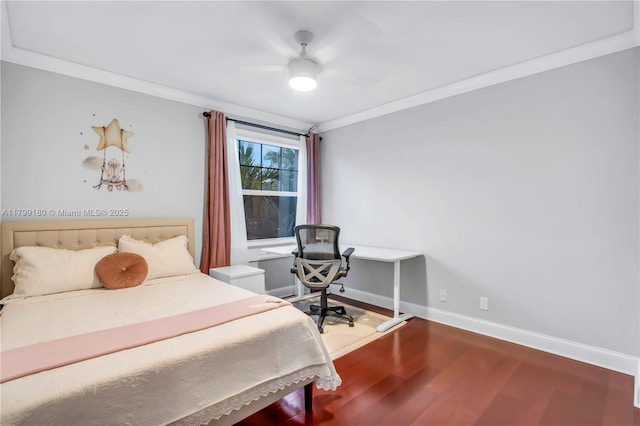 bedroom featuring wood finished floors, baseboards, ornamental molding, and ceiling fan