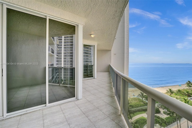 3200 N Ocean Blvd Unit 1206, Fort Lauderdale, FL 33308 - balcony featuring a water view