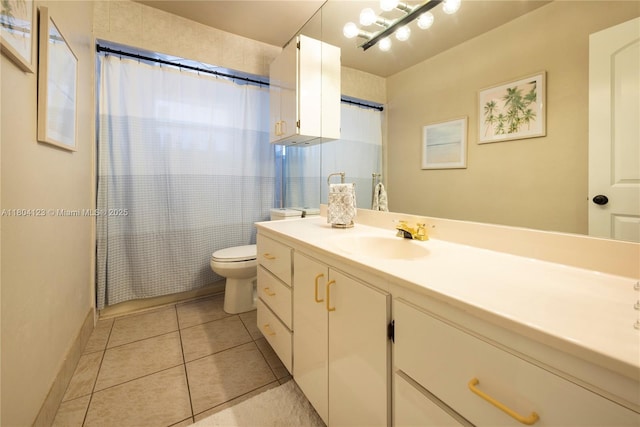 22226 SW 65th Ter, Boca Raton, FL 33428 - full bath with tile patterned floors, toilet, vanity, and a shower with shower curtain