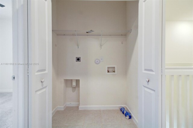11094 W 33rd Way, Hialeah, FL 33018 - washroom featuring electric dryer hookup, hookup for a gas dryer, washer hookup, and baseboards