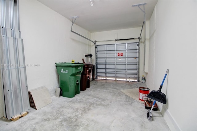 11094 W 33rd Way, Hialeah, FL 33018 - view of garage