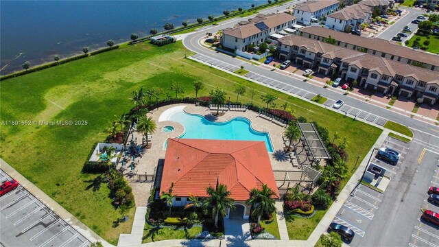 11094 W 33rd Way, Hialeah, FL 33018 - bird's eye view of a pool