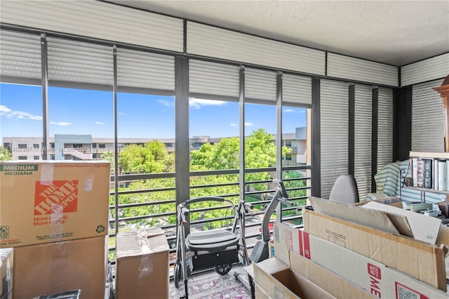 900 Colony Point Cir Unit 523, Pembroke Pines, FL 33026 - view of sunroom / solarium