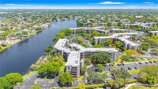 900 Colony Point Cir Unit 523, Pembroke Pines, FL 33026 - bird's eye view of a nearby body of water and apartment complex