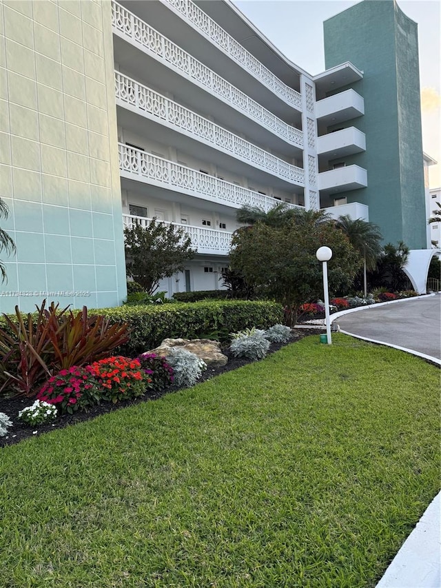 3209 S Ocean Dr Unit 2M, Hallandale Beach, FL 33009 - view of building exterior