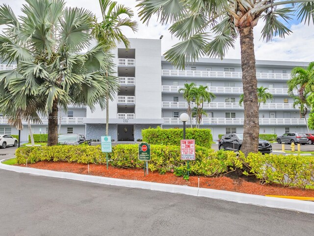 170 SE 5th Ave Unit 505, Dania Beach, FL 33004 - photo 2