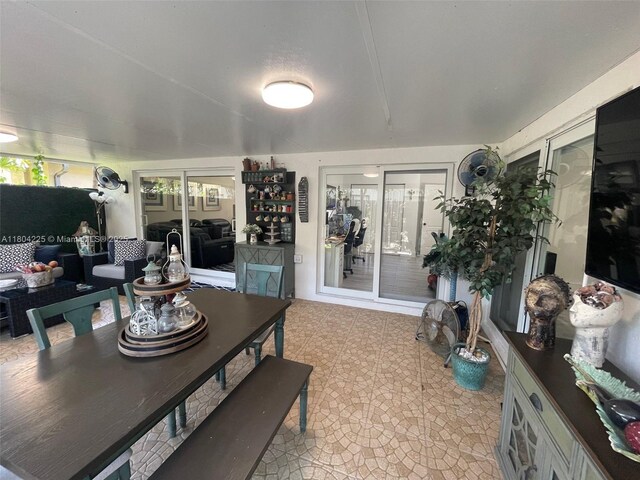 17201 SW 143rd Ct, Miami, FL 33177 - view of dining space