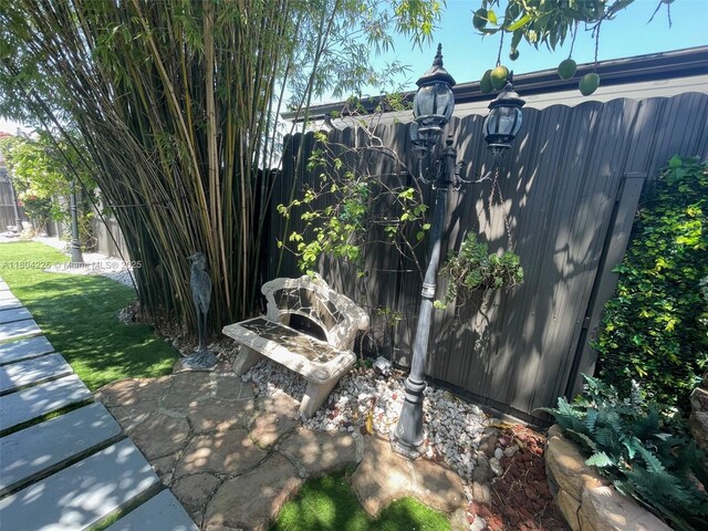 17201 SW 143rd Ct, Miami, FL 33177 - view of yard