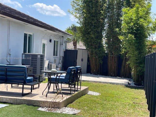 17201 SW 143rd Ct, Miami, FL 33177 - view of yard with a patio area and cooling unit
