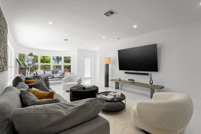 3020 Alton Rd, Miami Beach, FL 33140 - living area featuring recessed lighting