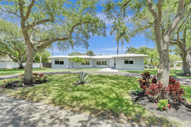 626 S 13th Ave, Hollywood, FL 33019 - ranch-style home featuring stucco siding