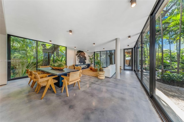 1000 NW 9th Ct, Miami, FL 33136 - sunroom with plenty of natural light