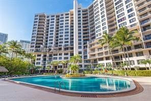 540 Brickell Key Dr Unit 302, Miami, FL 33131 - view of swimming pool