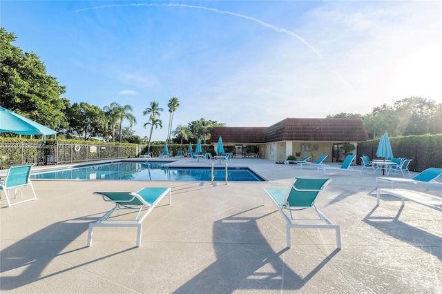 718 NW 98th Cir Unit 718, Plantation, FL 33324 - community pool featuring fence and a patio area