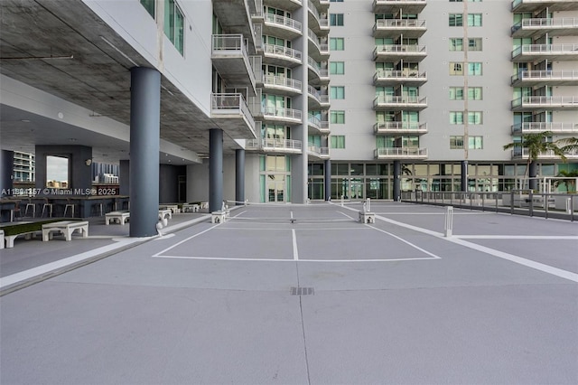 690 SW 1st Ct Unit Phi26, Miami, FL 33130 - view of tennis court