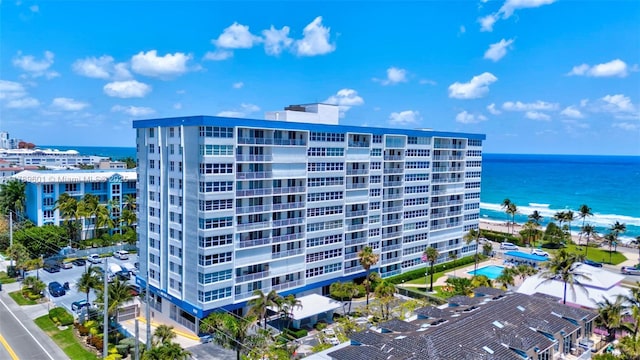 800 SE 20th Ave Unit 303, Deerfield Beach, FL 33441 - view of apartment building / complex featuring a water view