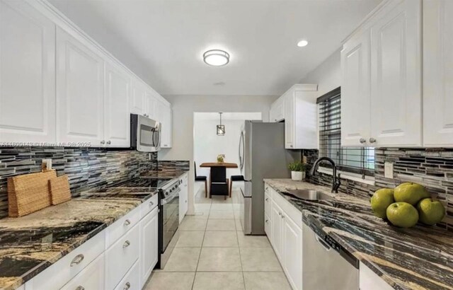 124 Flame Vine Dr, Naples, FL 34110 - photo 3
