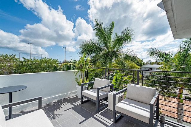 1024 Lenox Ave Unit 8, Miami Beach, FL 33139 - view of patio / terrace