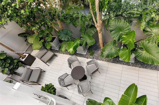 1024 Lenox Ave Unit 8, Miami Beach, FL 33139 - view of patio