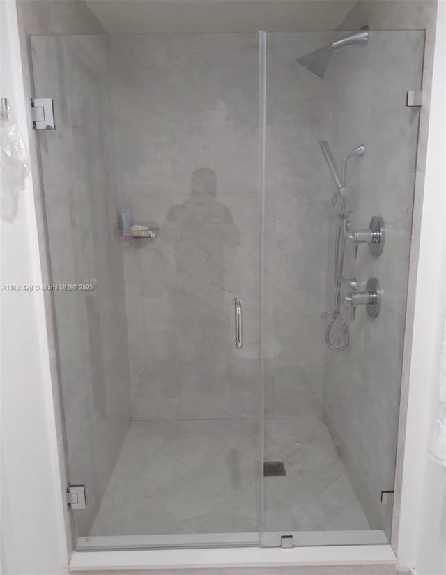 488 NE 18th Unit 2703, Miami, FL 33132 - full bath featuring a stall shower