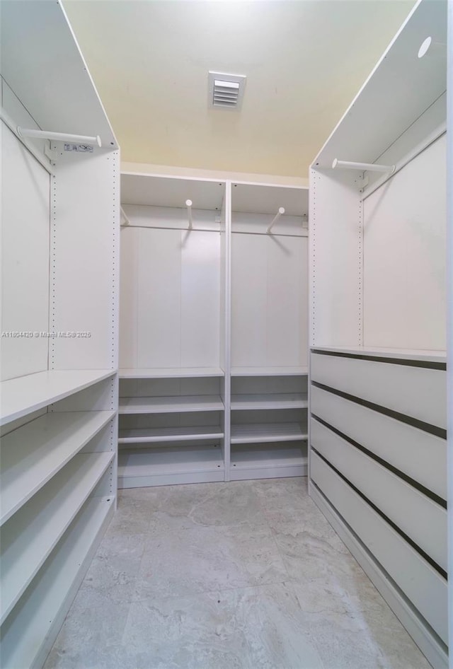 488 NE 18th Unit 2703, Miami, FL 33132 - view of spacious closet