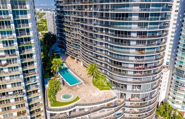 488 NE 18th Unit 2703, Miami, FL 33132 - view of property with a city view