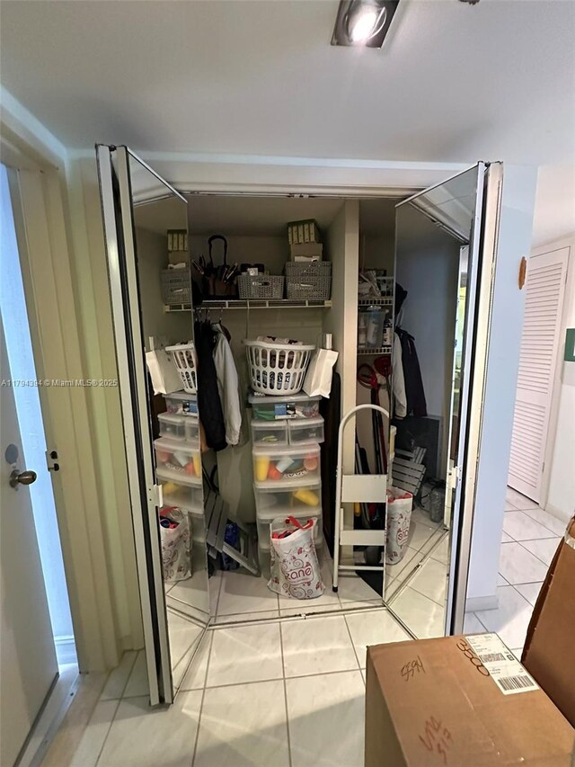 4750 S Ocean Blvd Unit 401, Highland Beach, FL 33487 - view of closet