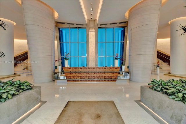 18201 Collins Ave Unit 808, Sunny Isles Beach, FL 33160 - view of community lobby