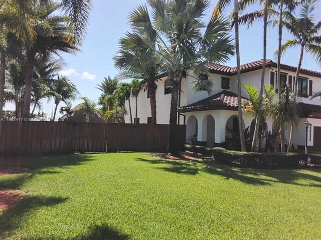 21046 SW 133rd Ct, Miami, FL 33177 - view of yard