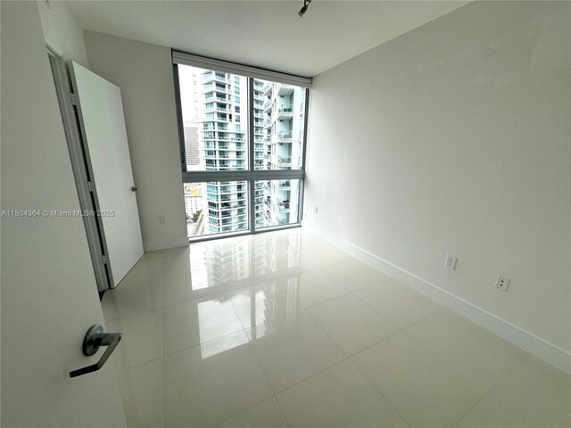 92 SW 3rd St Unit 1605, Miami, FL 33130 - photo 15
