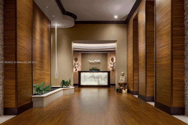 6670 NW 27th Ave, Boca Raton, FL 33496 - common area featuring ornamental molding