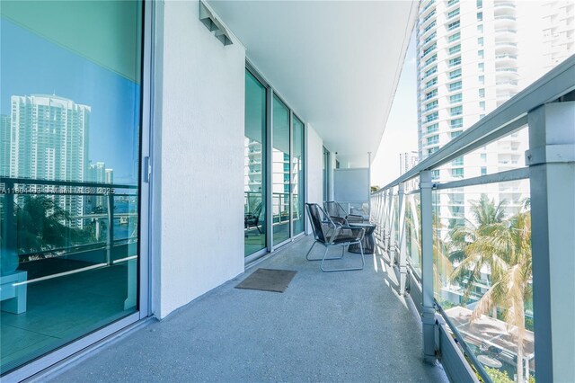 90 SW 3rd St Unit 1401, Miami, FL 33130 - balcony with a city view