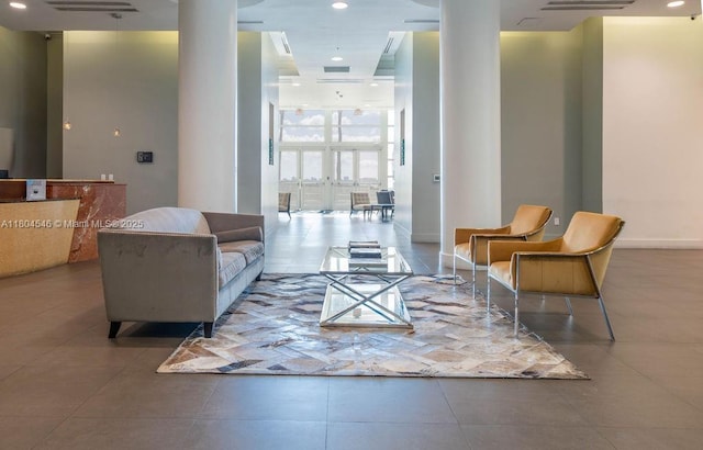 665 NE 25th St Unit 405, Miami, FL 33137 - community lobby featuring recessed lighting