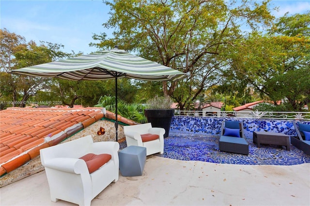 1301 Milan Ave, Villa Coral Gables, FL 33134 - view of patio / terrace