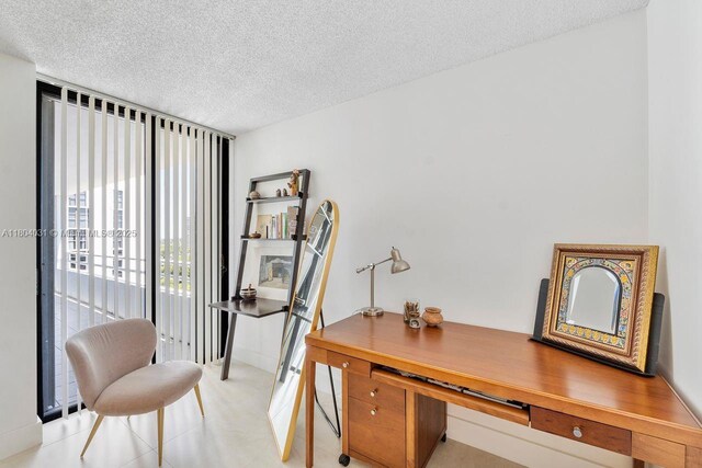 20355 NE 34th Ct Unit 929, Aventura, FL 33180 - office featuring a textured ceiling