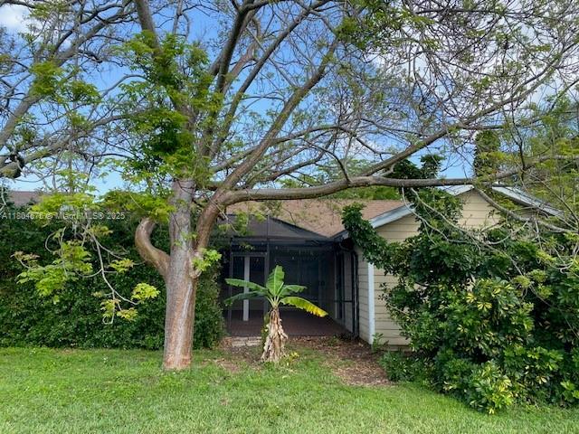 14953 SW 143rd Ct, Miami, FL 33186 - view of grassy yard