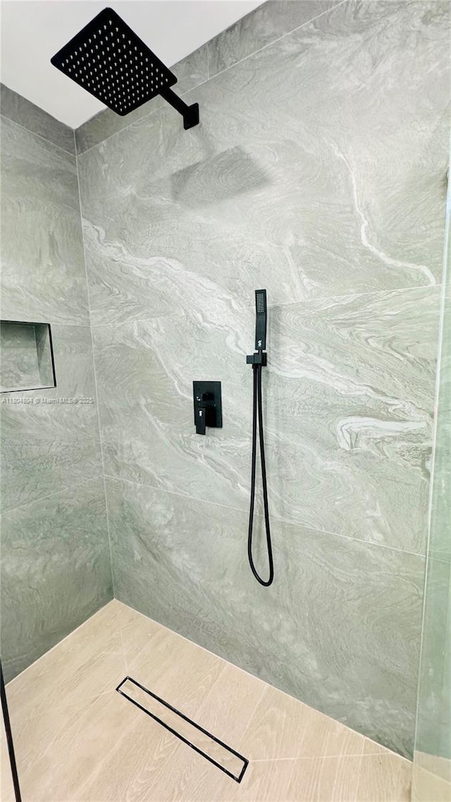 13000 SW 69th Ct, Pinecrest, FL 33156 - bathroom with a tile shower