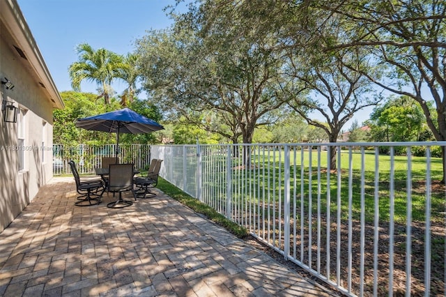1288 Chinaberry Dr, Weston, FL 33327