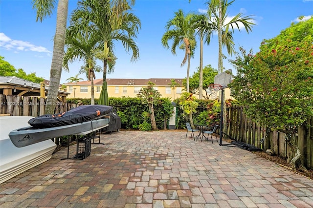 922 SW 148th Pl, Miami, FL 33194 - view of patio / terrace with a fenced backyard