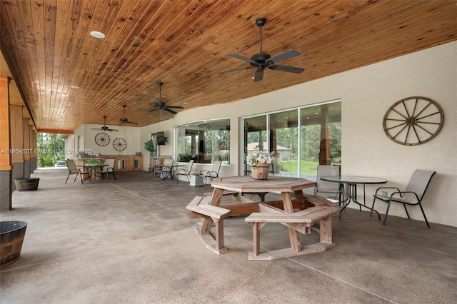 3324 Miller Ave, Lake Placid, FL 33852 - view of patio / terrace featuring outdoor dining space and a ceiling fan