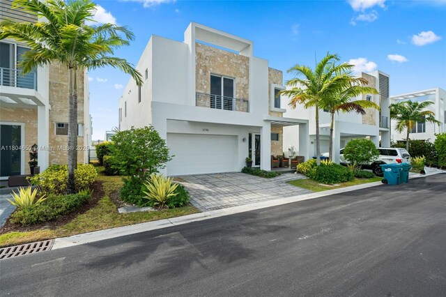 6746 NW 103rd Ave, Doral, FL 33178 - photo 32