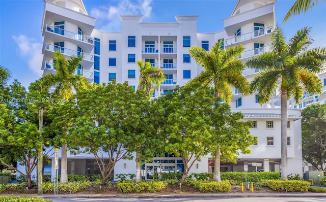 3030 NE 188th St Unit 602, Aventura, FL 33180 - view of apartment building / complex
