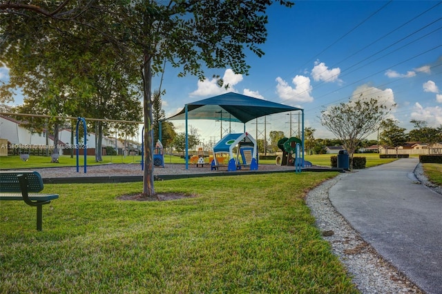 11955 Brim Way, Cooper City, FL 33026 - community play area with a yard