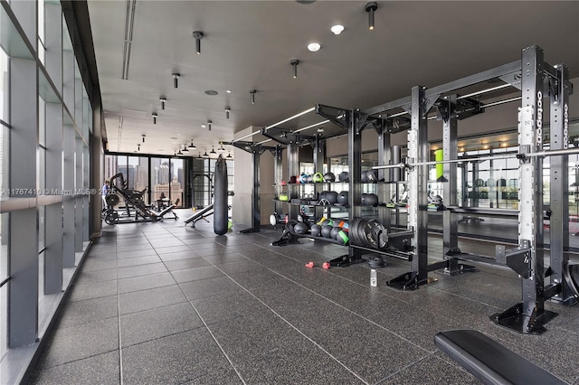601 NE 1st Ave Unit 2004, Miami, FL 33132 - view of exercise room
