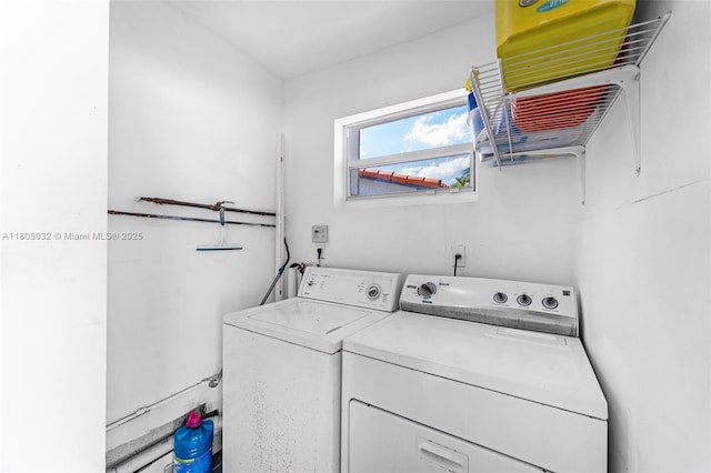 2023 SW 99th Ave, Miami, FL 33165 - laundry room featuring washer and dryer